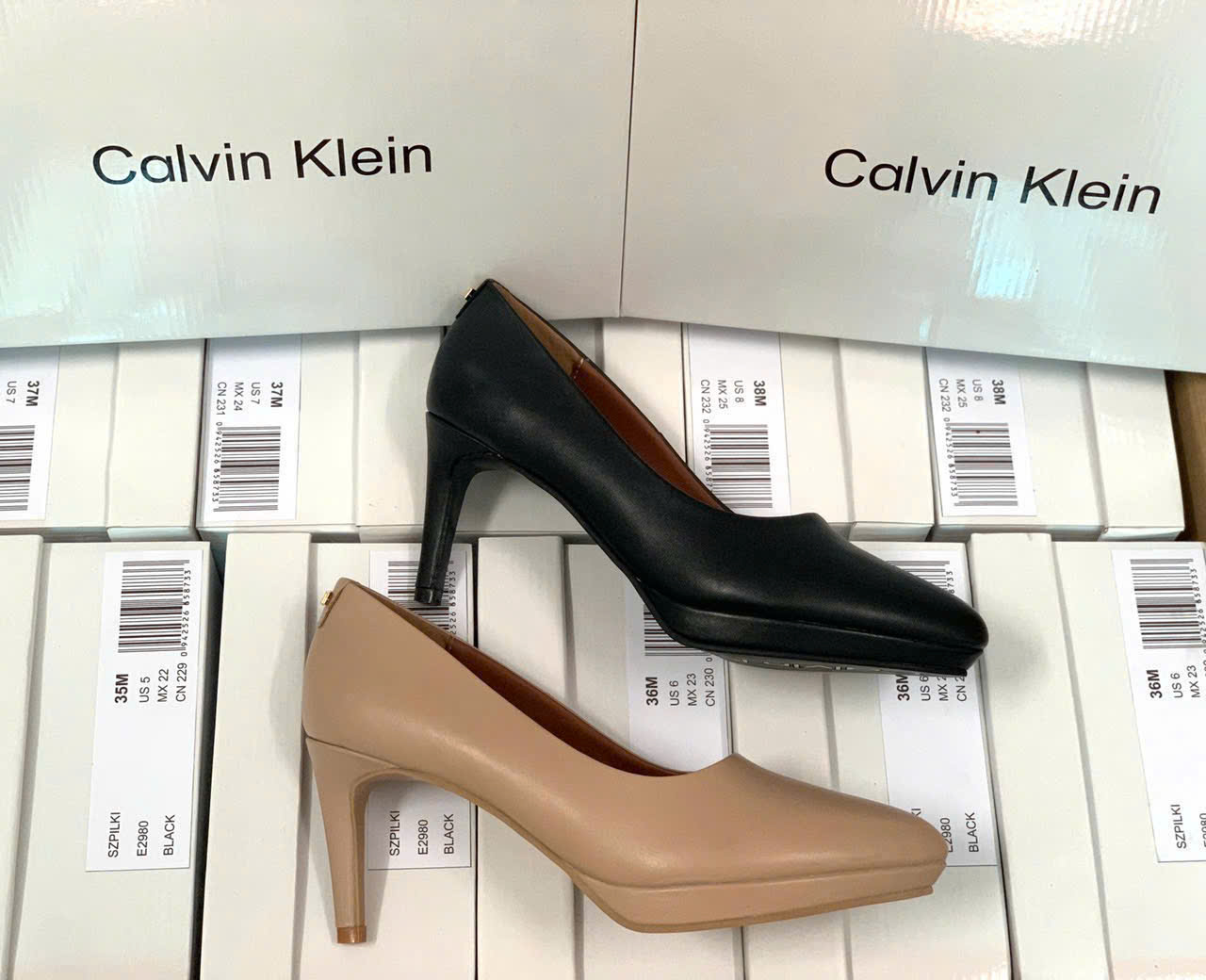 Giày bít đúp Calvin Klein da thật – gót 7,5 cm