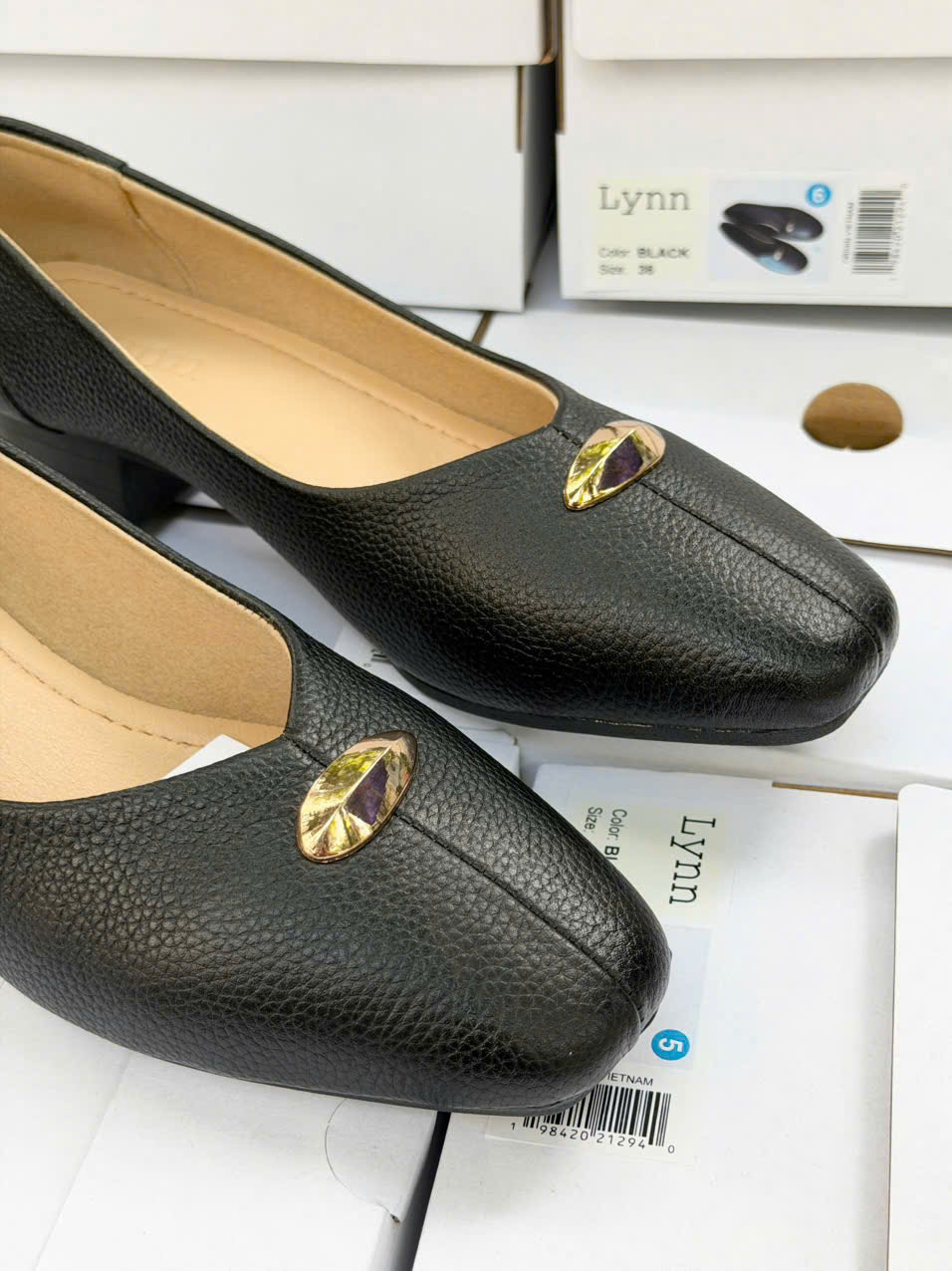Giày bít Lynn da bò – thiết kế thanh lịch, dễ phối đồ
