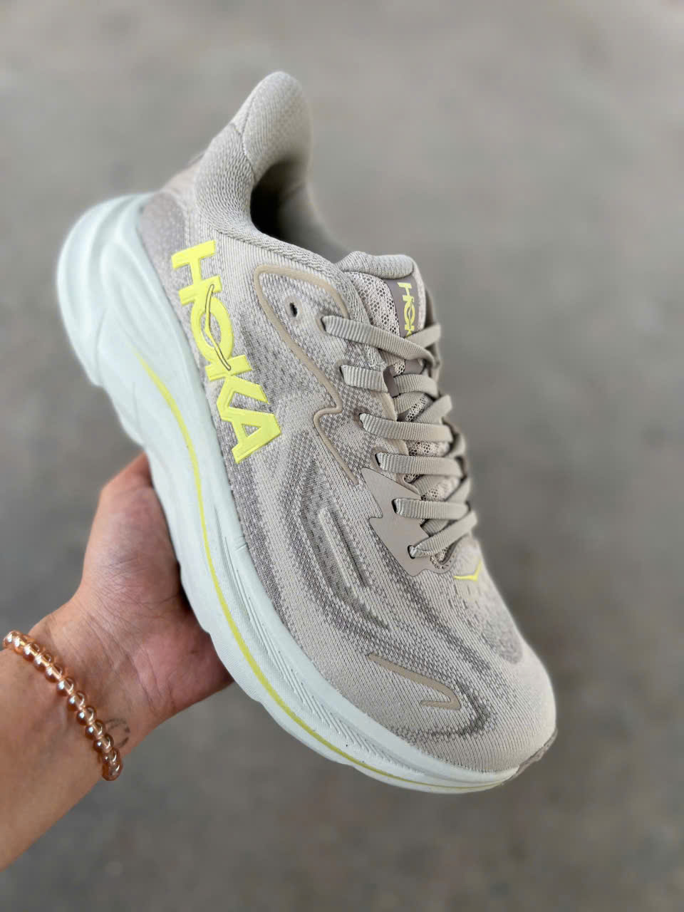 Giày Hoka Clifton 10 – thiết kế thể thao, full box