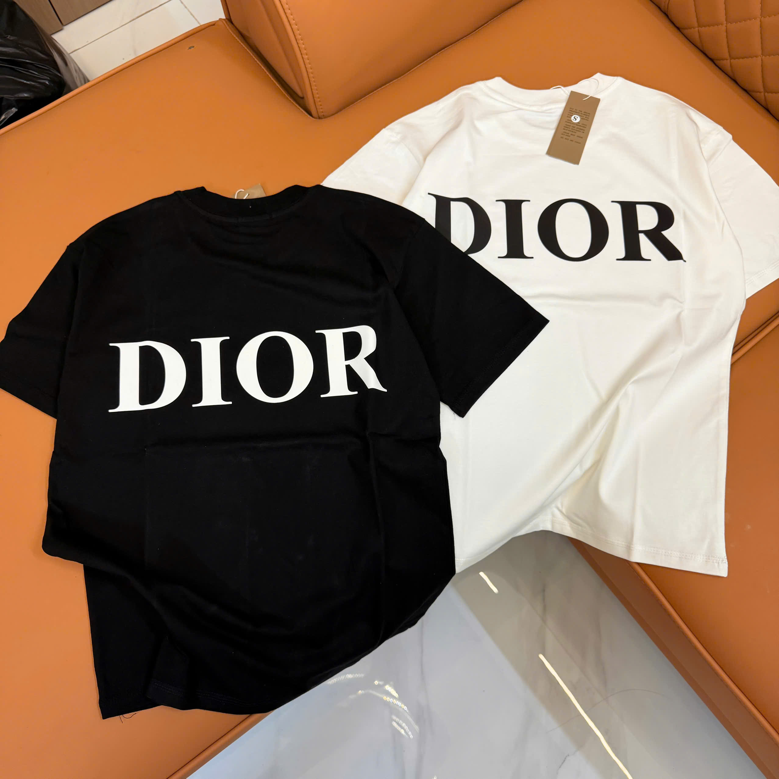 Tee in Dior – thiết kế nổi bật, trẻ trung